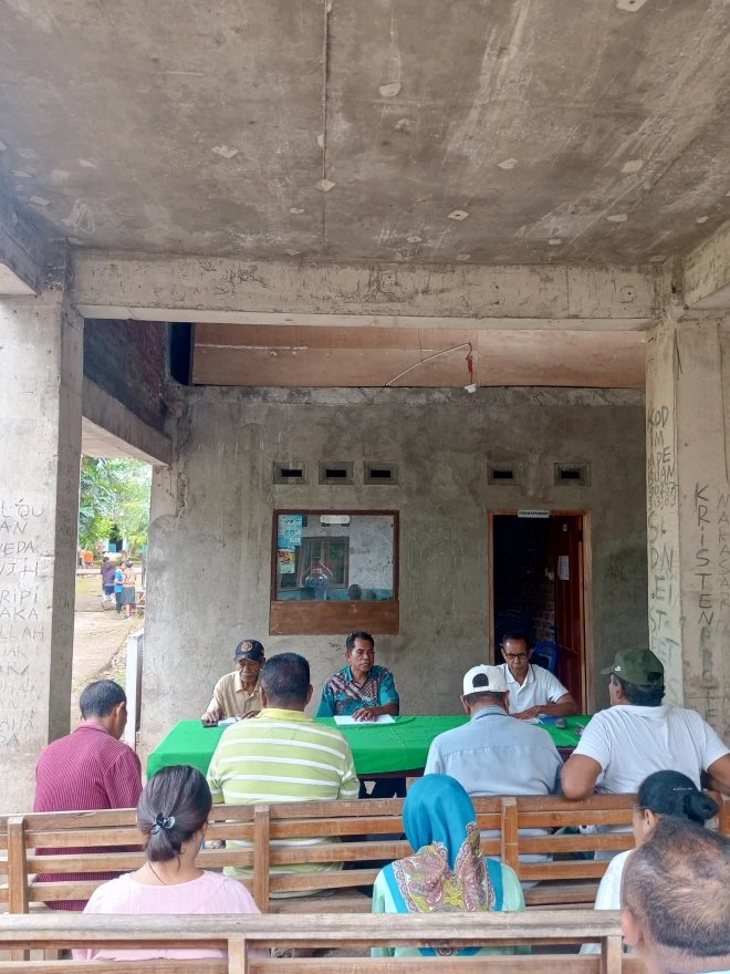 Rapat perdana setelah pergantian ketua KDKMP Pledo.